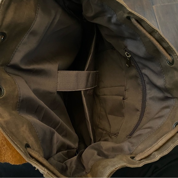 NWT District Fly Brown Leather Fabric Mix Humanely Produced Travelers Backpack - Picture 11 of 14